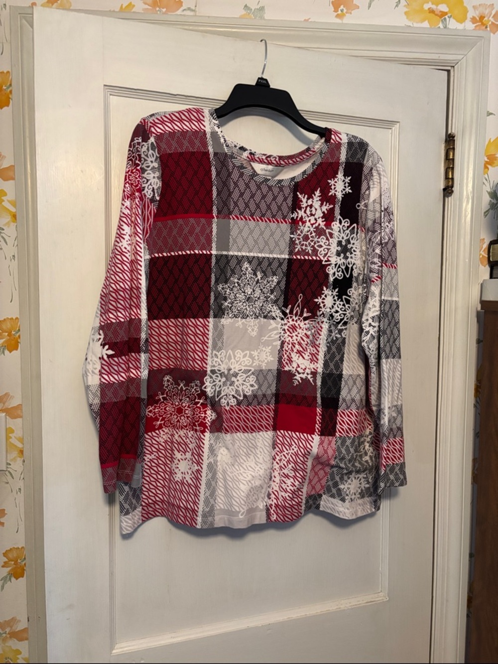 Plaid Snowflake Long-Sleeve Women's Top - Red/Gray/White- CJ Banks size 1X